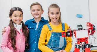 satisfied-classmates-standing-next-to-robot-after-2023-04-05-22-21-17-utc-1.jpg